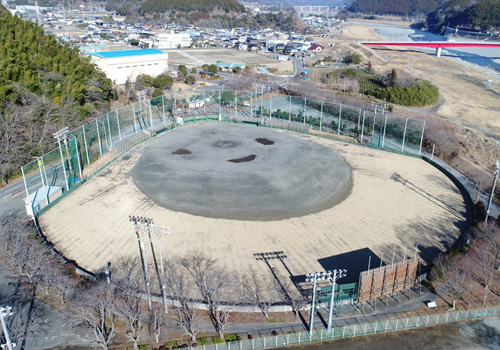 宿泊会場となる野球場